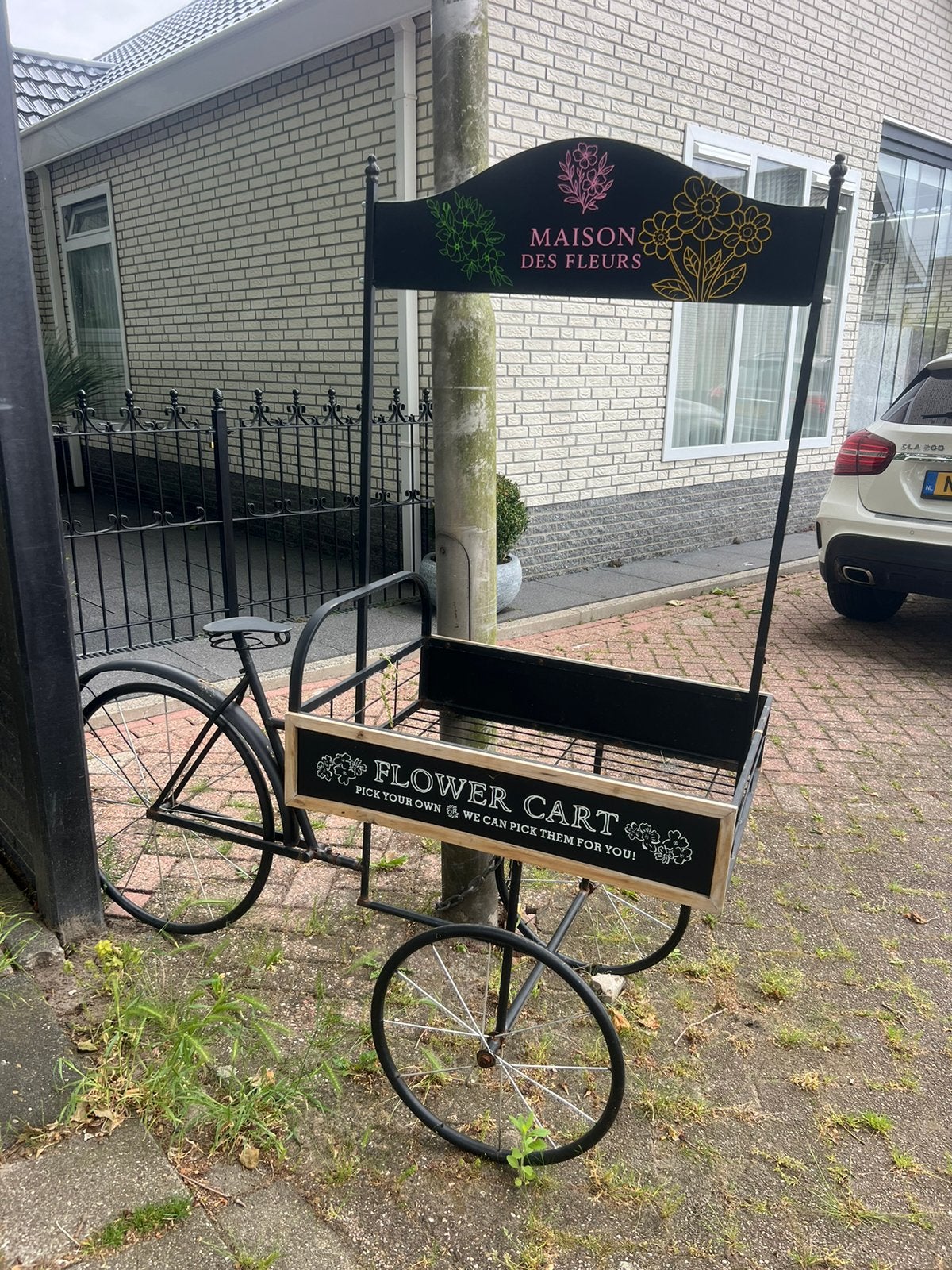 Bak fiets als decoratie, Ophalen, Goederen