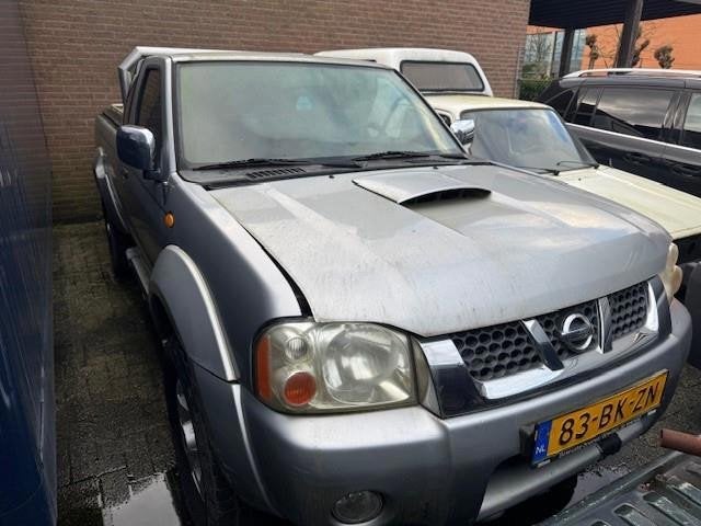 Nissan Pick-up 2.5 DTi King Cab Motor Defect engine broken !, Auto's, Nissan, Gebruikt, Overige modellen, 4 cilinders, 133 pk
