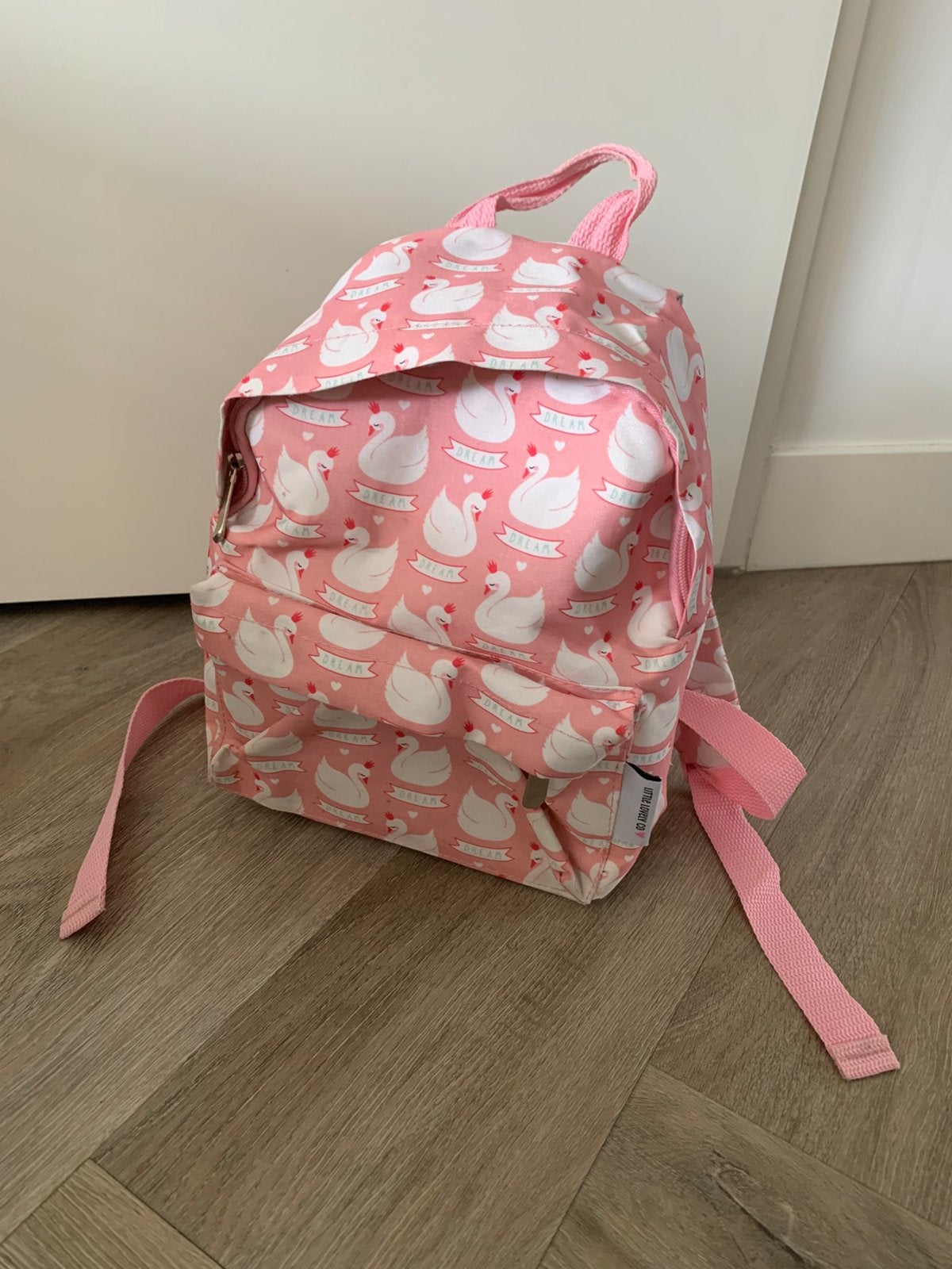 Leuke roze rugtas met zwaantjes - Ideaal voor kinderen!, Rugtas, Ophalen of Verzenden, Zo goed als nieuw, Roze