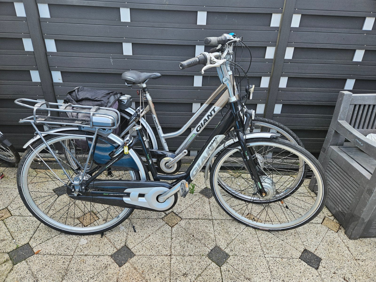 Twee Giant elektrische fietsen - opknappers (zonder laders), Ophalen of Verzenden