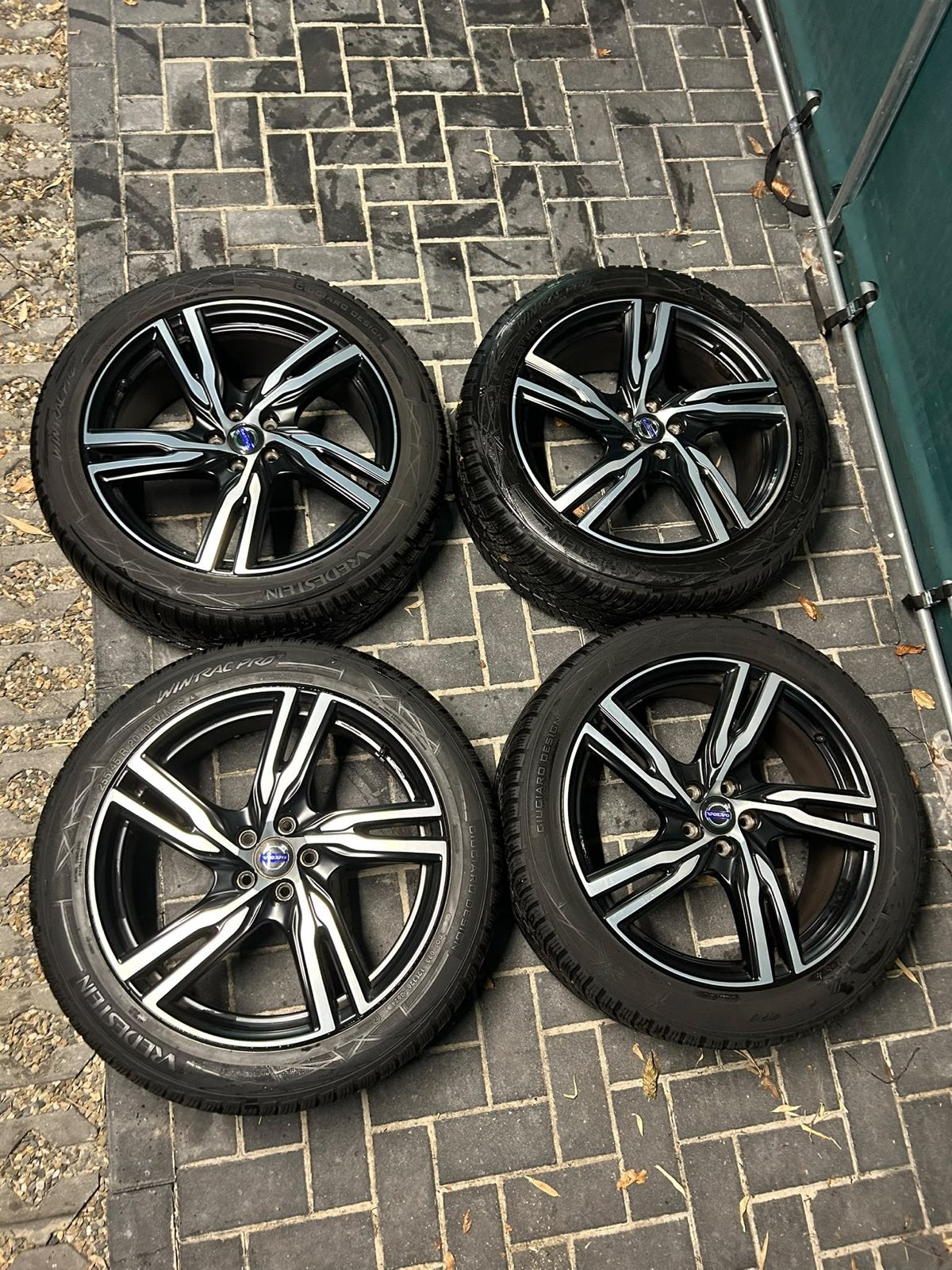 Volvo XC60 R-Design 20 inch velgen + Vredestein winterbanden, Auto-onderdelen, Ophalen, Gebruikt, Banden en Velgen, Winterbanden