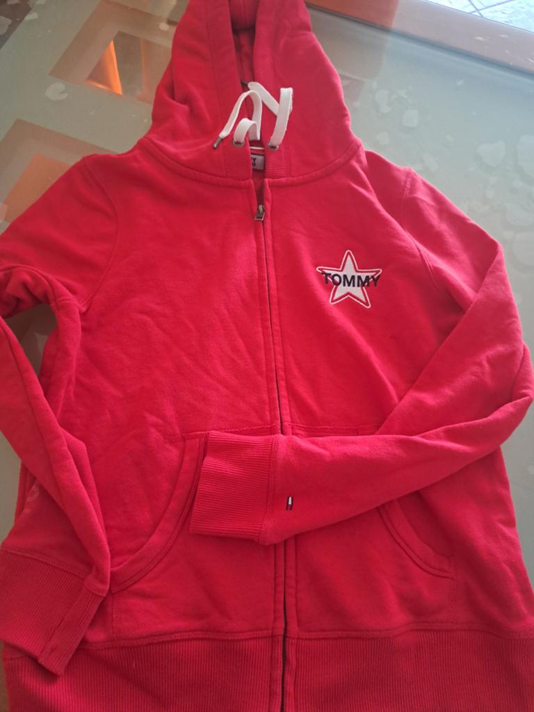 Tommy Hilfinger hoodie met rits maat M, Maat 38/40 (M), Ophalen of Verzenden, Zo goed als nieuw, Rood