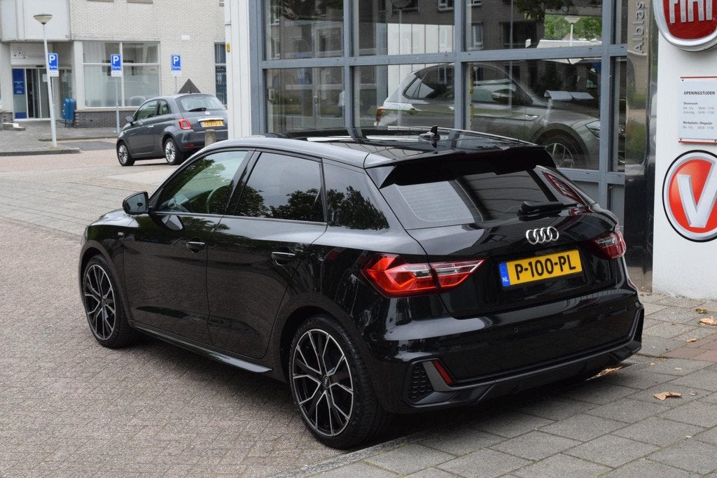 Audi A1 Sportback 25 TFSI|2x S-Line|18"|Carplay|PDC|Stoelver, Auto's, Audi, Stof, 95 pk, Bedrijf, Handgeschakeld