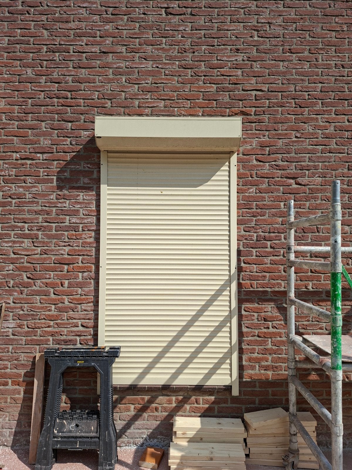 Rolluik Somfy systeem, Ophalen, Gebruikt, 100 tot 150 cm, Crème of Beige