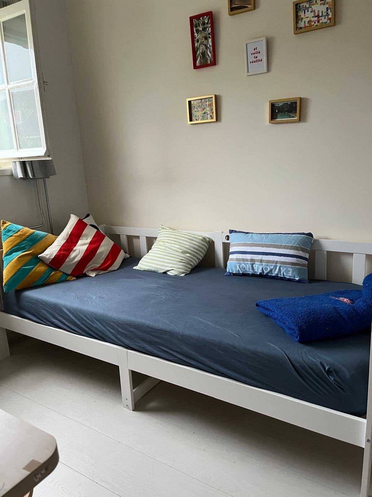 Witte grenen slaapbank Vida XL 90x200 cm, Ophalen, Gebruikt, 90 cm, Eenpersoons