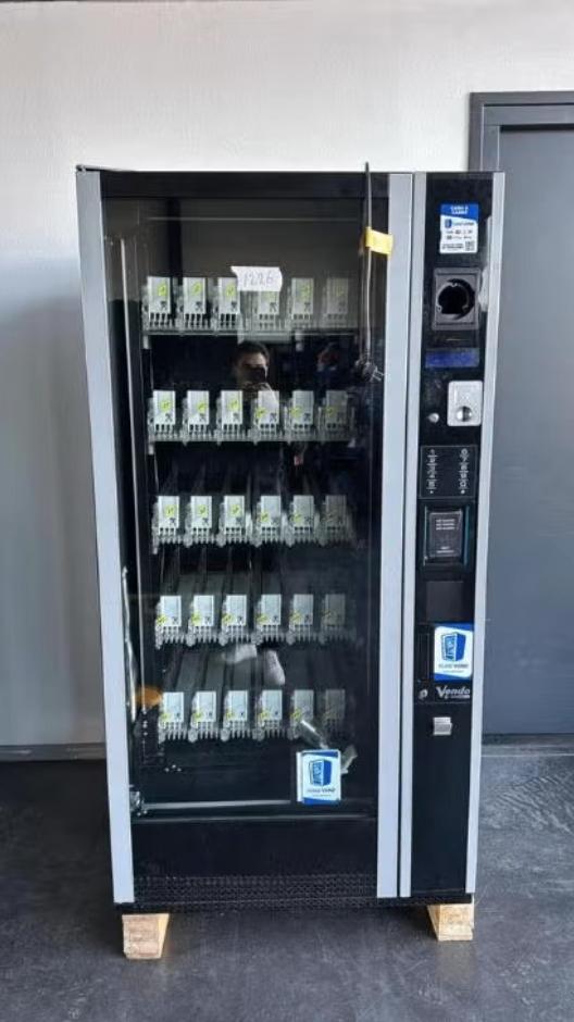 Vendo G-Drink 6 | Drankautomaat | Vendingmachine, Ophalen, Vending Master, Ewinkel 12, 5431ND Cuijk, Info@vendingmaster.nl