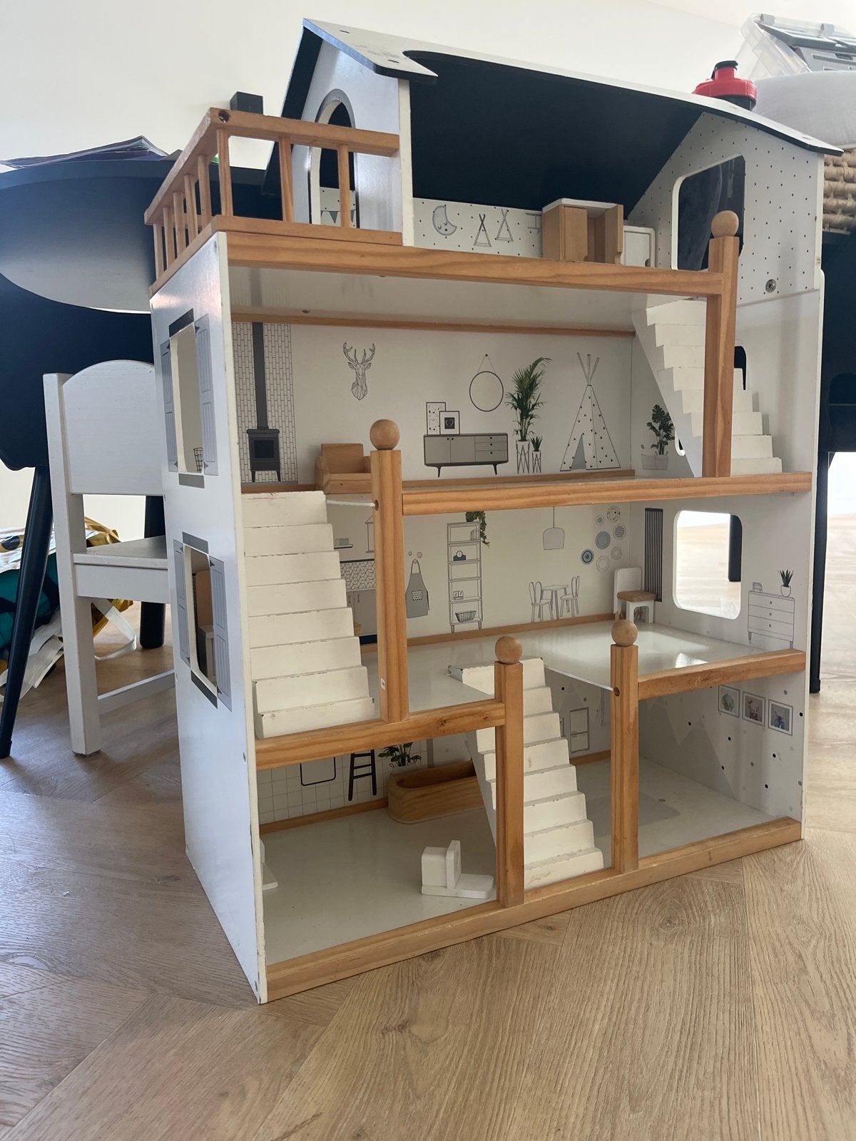 Petite Amelie Groot houten poppenhuis met meubels, Ophalen, Gebruikt, Poppenhuis