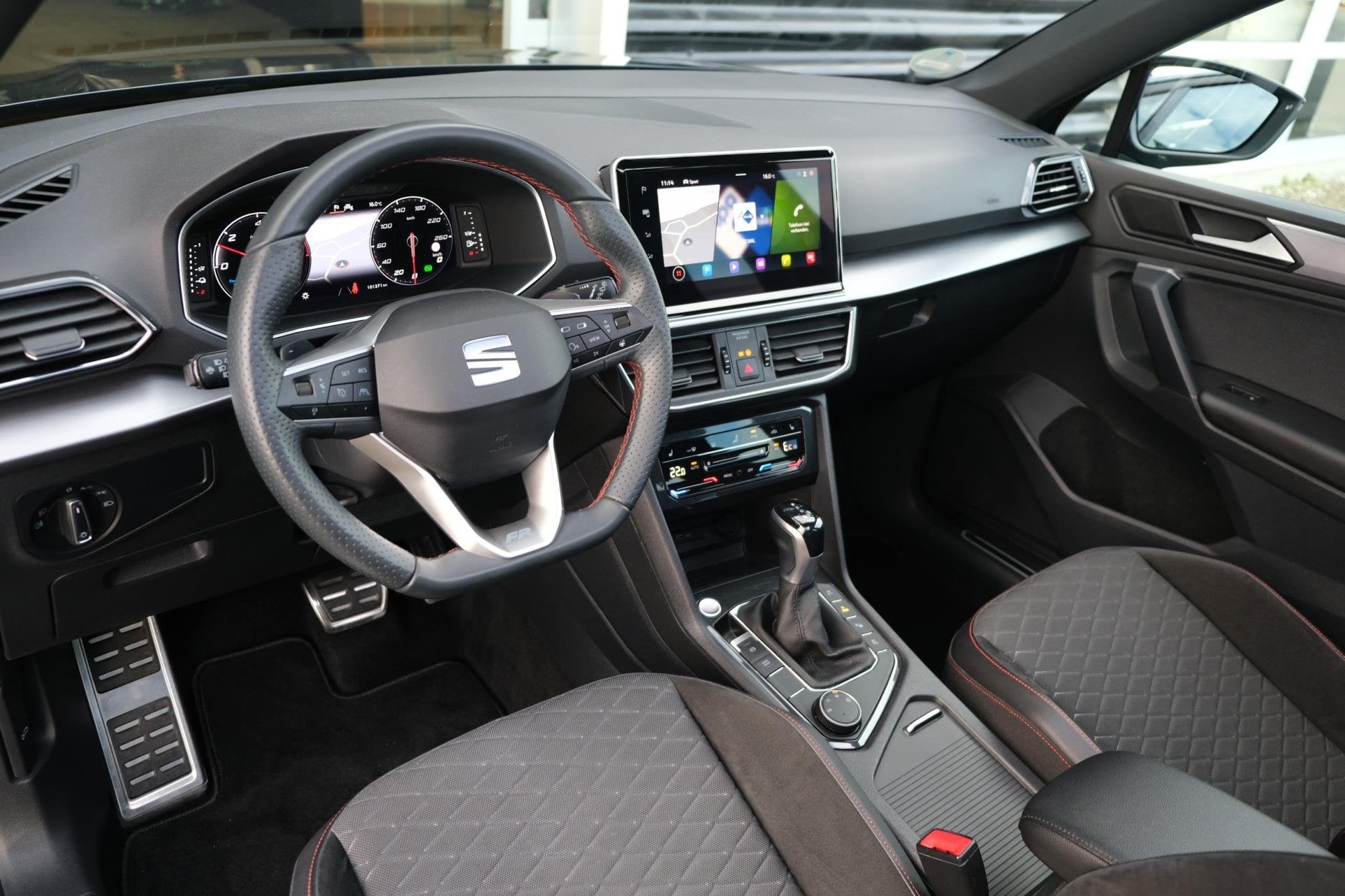 Seat Tarraco 1.4 TSI e-Hybrid PHEV FR 245PK Pano 360Cam ACC, Gebruikt, 4 cilinders, 2000 kg, Leder en Stof