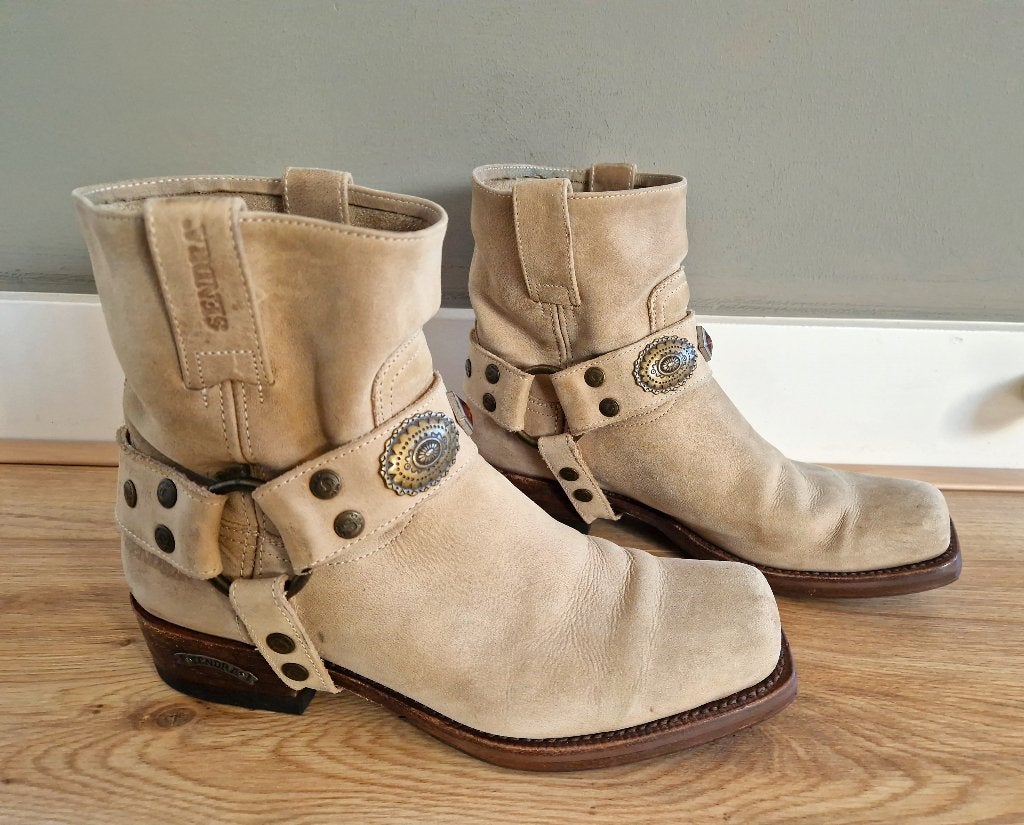Sendra laarsjes Ibiza beige maat 39, Sendra, Verzenden, Beige, Lage of Enkellaarzen
