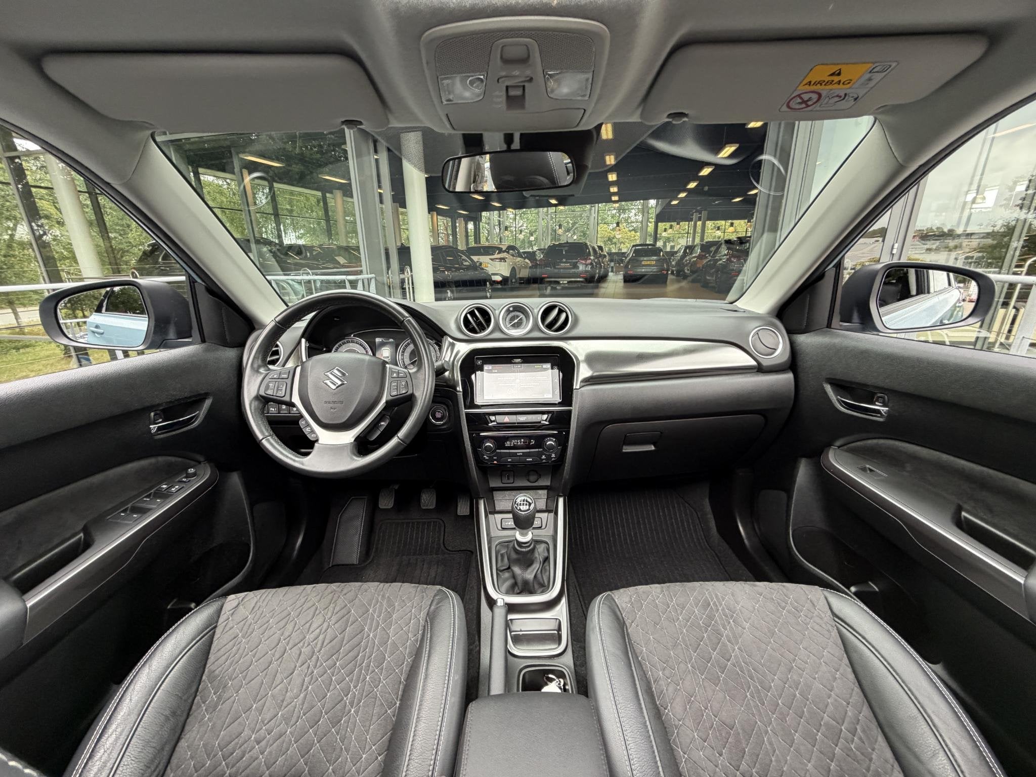 Suzuki Vitara 1.4 Boosterjet Style Smart Hybrid 129PK | Pano, Auto's, Gebruikt, Euro 6, 4 cilinders, 129 pk