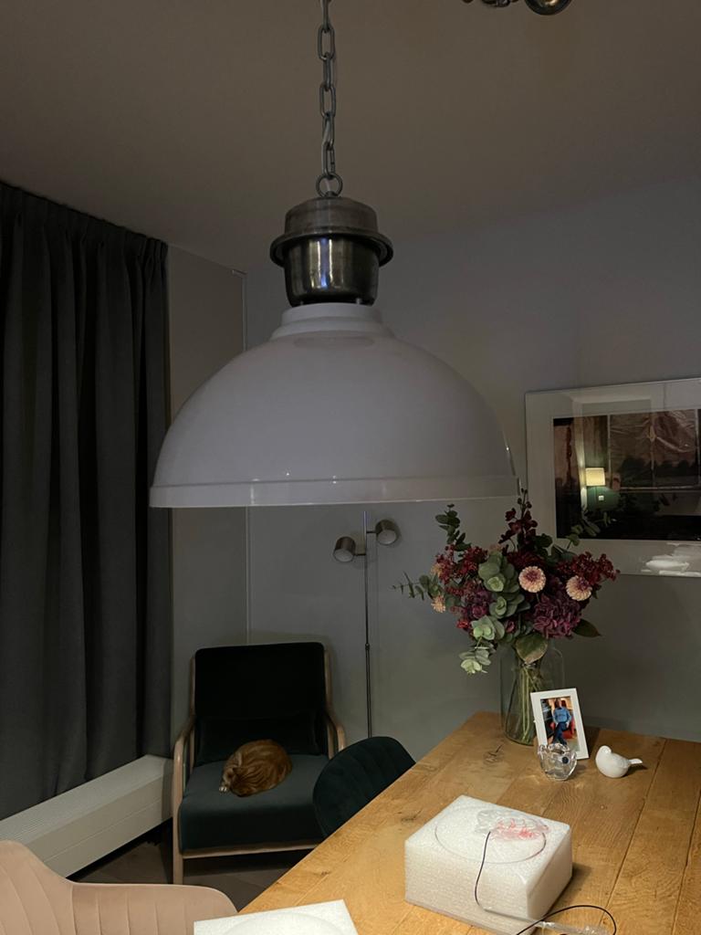Industriële hanglamp - Wit metaal, Huis en Inrichting, Lampen | Hanglampen, Ophalen, Gebruikt, Metaal, 50 tot 75 cm