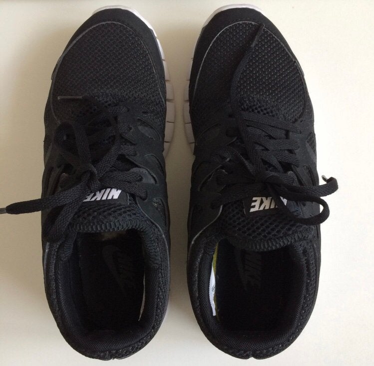 Nike Free Run sneakers 36 ZGAN, Ophalen of Verzenden, Zo goed als nieuw, Jongen of Meisje, Sportschoenen