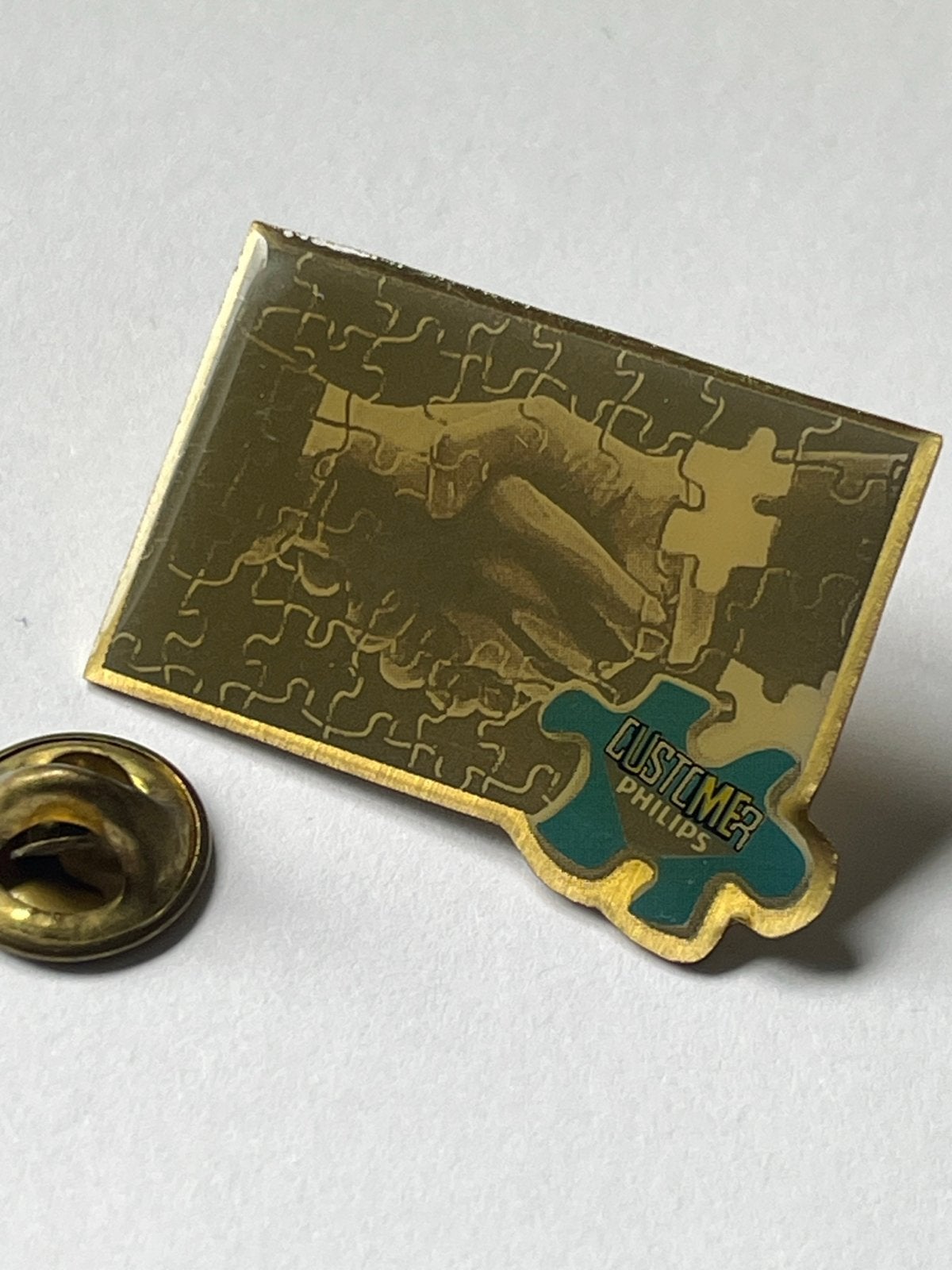 Vintage Philips Customer Puzzel Pin Speldje, Gebruikt, Ophalen of Verzenden, Speldje of Pin, Nvt