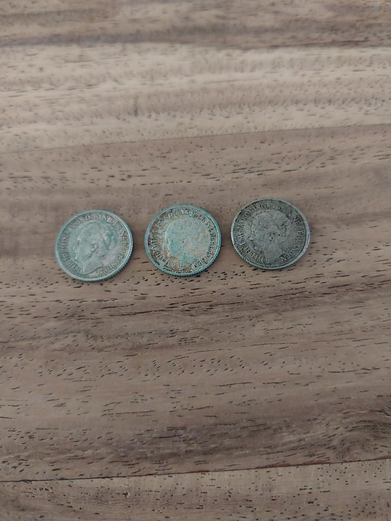 3 zilveren dubbeltjes 1936,1939 en 1941 Wilhelmina, Zilver, 10 cent, Koningin Wilhelmina, Verzenden