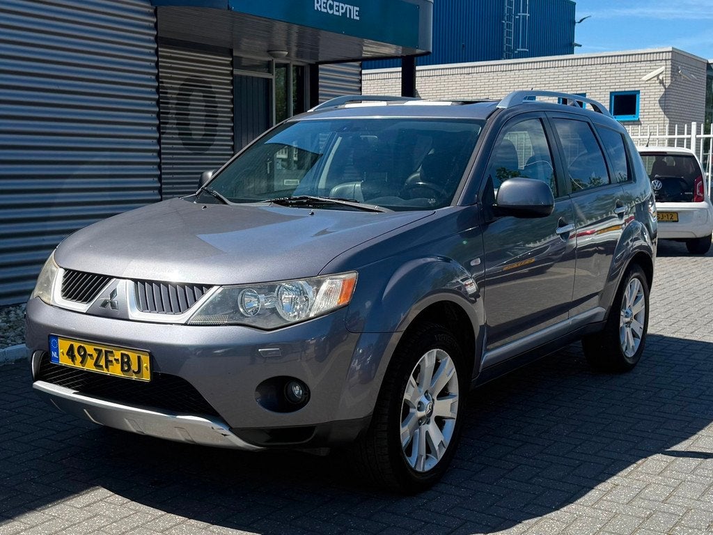 Mitsubishi Outlander 2.4 Instyle | 7 Persoons |, Auto's, Automaat, 4 cilinders, 7 stoelen, Stoelverwarming