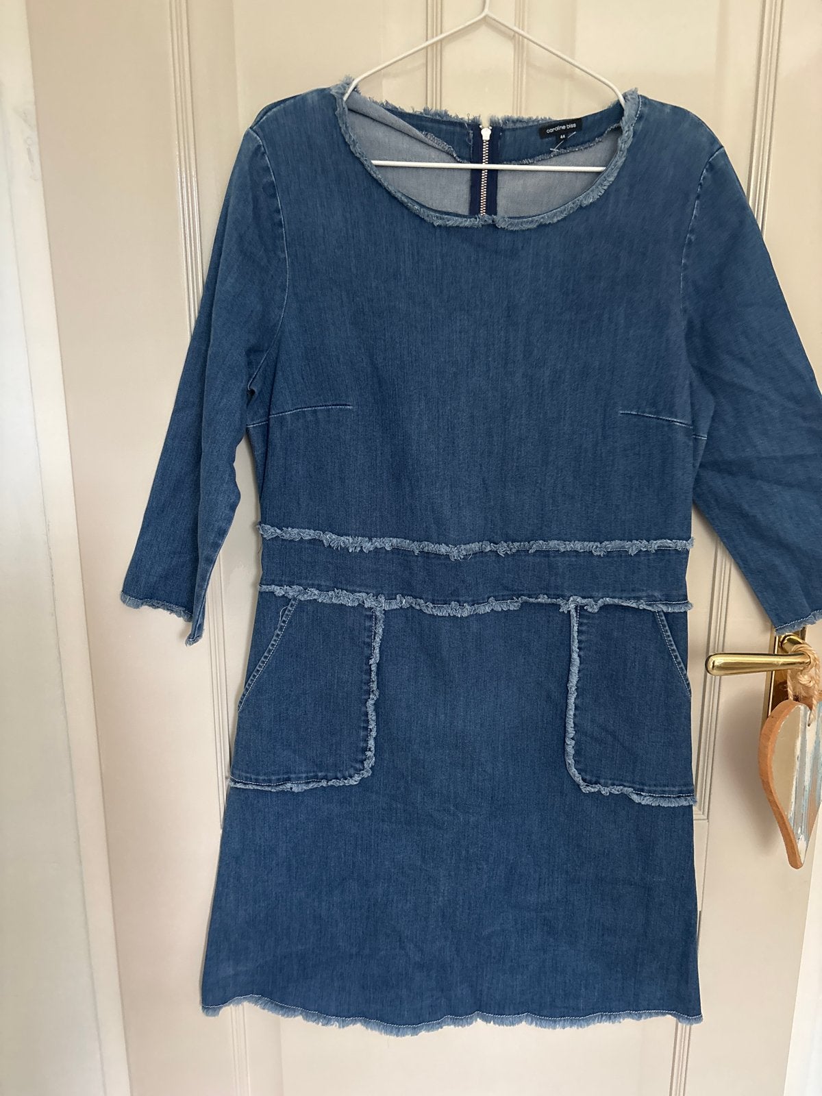 Caroline Biss spijkerjurk maat 44, Kleding | Dames, Blauw, Maat 42/44 (L), Ophalen of Verzenden, Knielengte