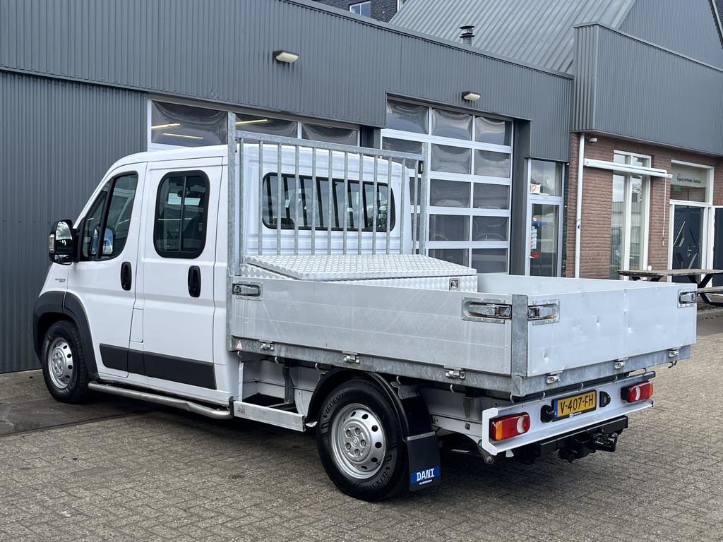 Fiat Ducato 35H 2.3 MultiJet L2H1 DC Airco Kipper Trekhaak 3, Voorwielaandrijving, Gebruikt, 7 stoelen, Wit