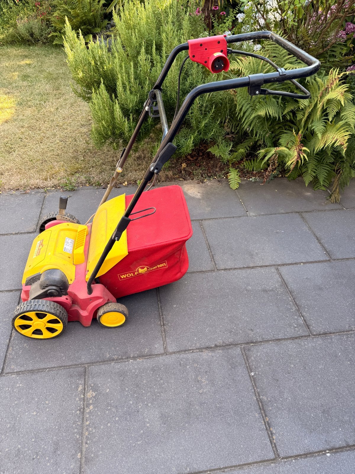 Verticuteer machine Wolf-Garten SELECT V 302, Tuin en Terras, Verticuteermachines, Ophalen, Gebruikt, Elektrisch