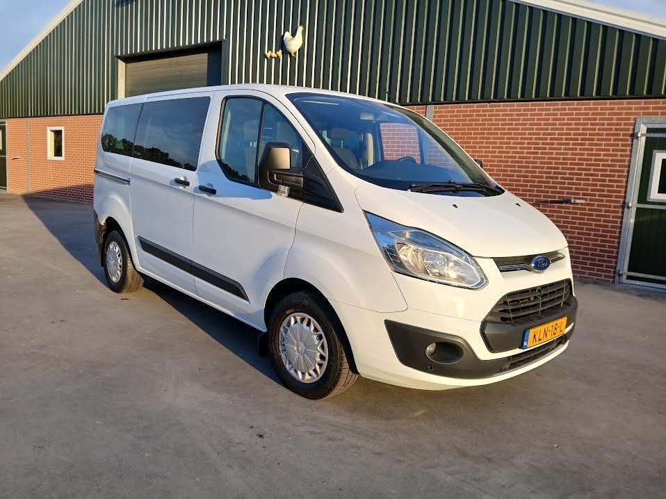 Ford Transit 2.2 D 74KW Kombi 300 L1H1, Auto's, Voorwielaandrijving, Euro 5, Stof, Zwart