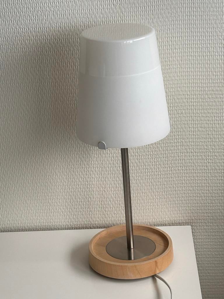 IKEA BASISK Tafellamp - Wit glas en hout, Huis en Inrichting, Ophalen of Verzenden, Zo goed als nieuw, Glas, Minder dan 50 cm