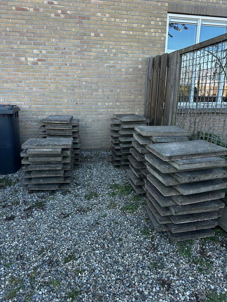 Gratis ophalen! Tegels 60x40 cm (90 stuks), Ophalen, Zo goed als nieuw, Beton, Terrastegels