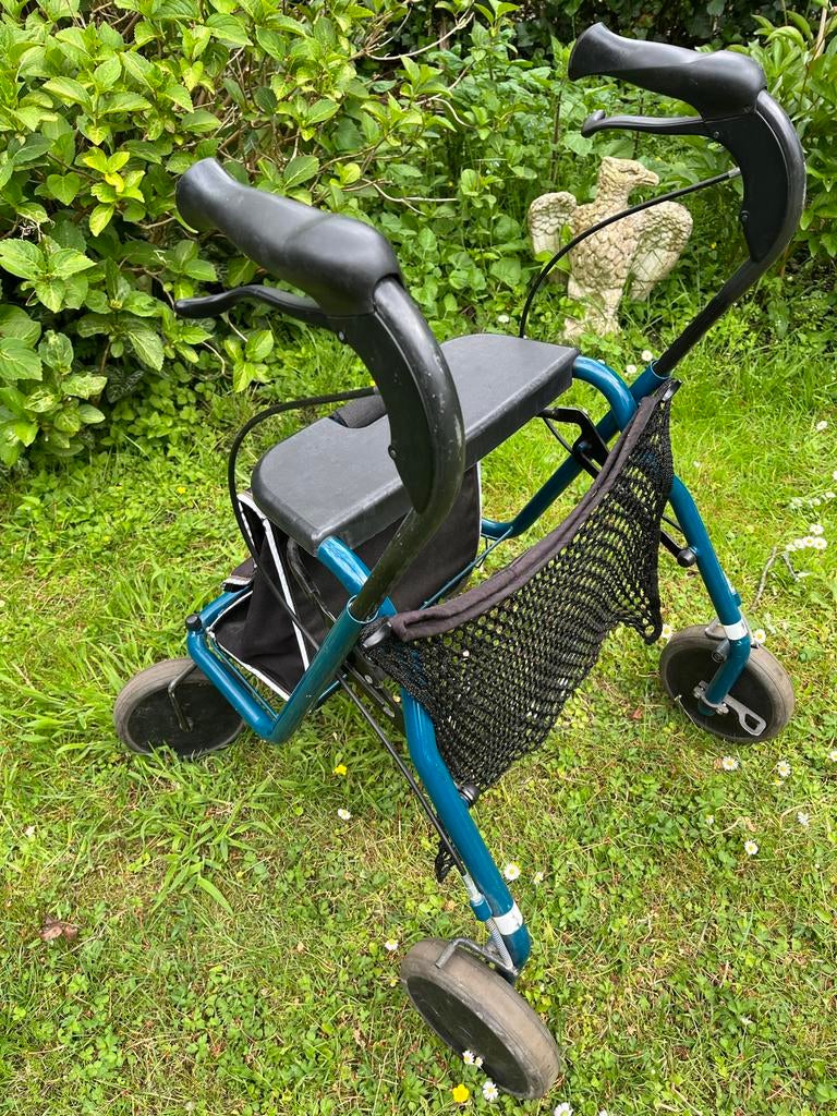 Rollator Fellow Ahlberg met tas en net, Diversen, Rollators, Ophalen, Opvouwbaar, Gebruikt