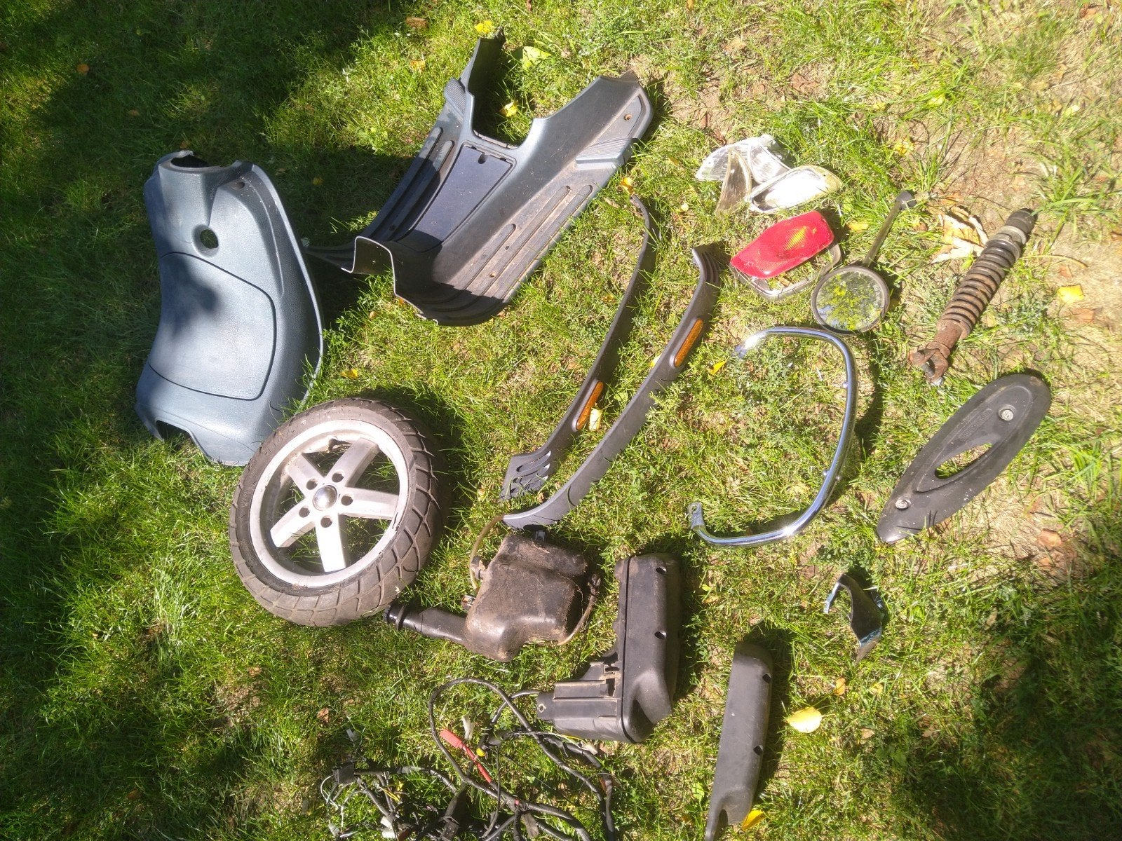 Vespa piaggio lx sc50 onderdelen en blauwe kappen, Fietsen en Brommers, Brommeronderdelen | Scooters, Ophalen of Verzenden, Gebruikt