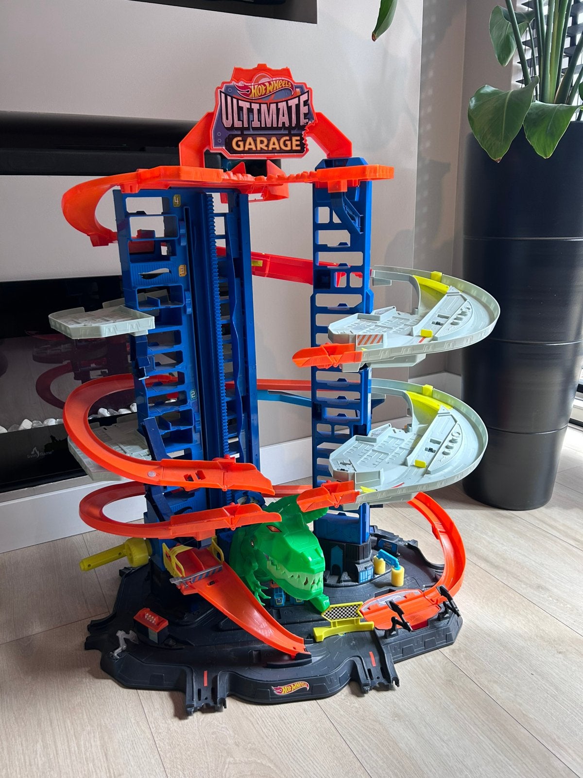 Hot wheels garage, Kinderen en Baby's, Speelgoed | Racebanen, Ophalen, Gebruikt, Handmatig, Hot Wheels