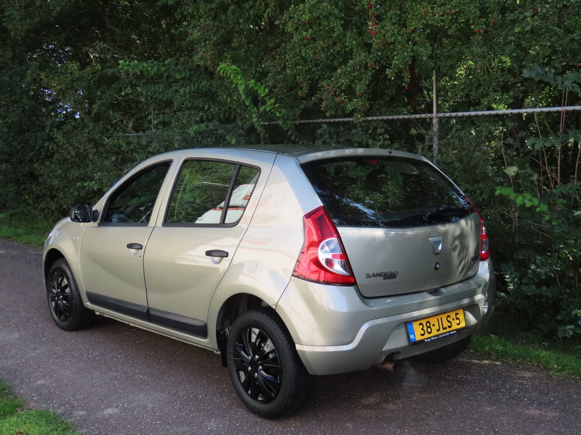 Dacia Sandero 1.2 Ambiance *Airco ! *4 Nieuwe banden !, Auto's, Voorwielaandrijving, Stof, Gebruikt, Origineel Nederlands