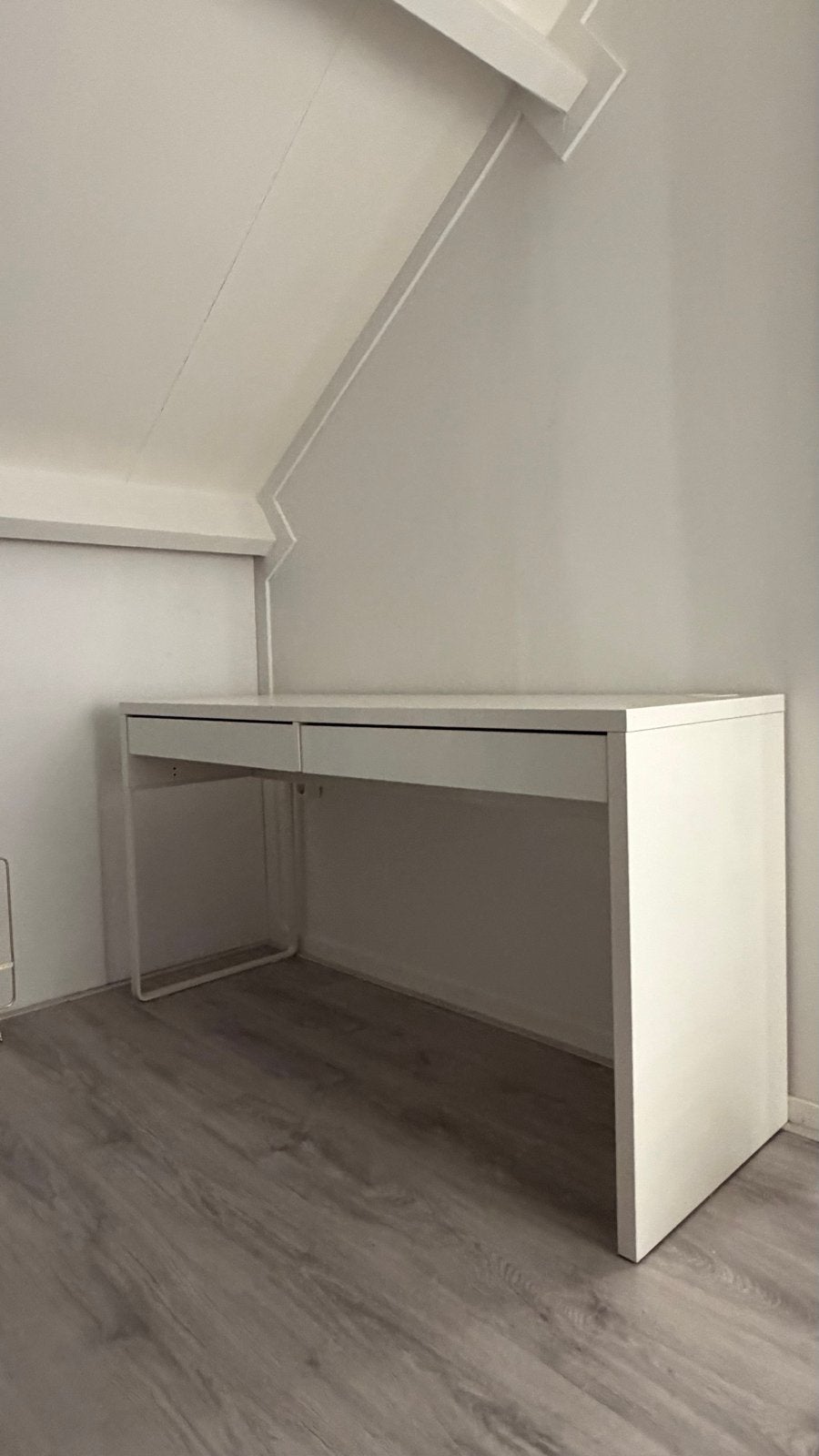 Wit bureau met lades - Ideaal voor thuiswerkplek, Ophalen, Met lades, Spaanplaat of MDF, Zo goed als nieuw