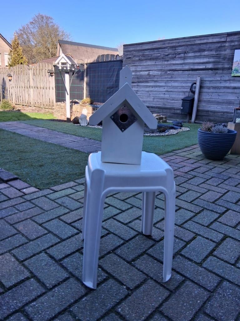 Wit geschilderd nestkastje, Tuin en Terras, Ophalen, Nieuw