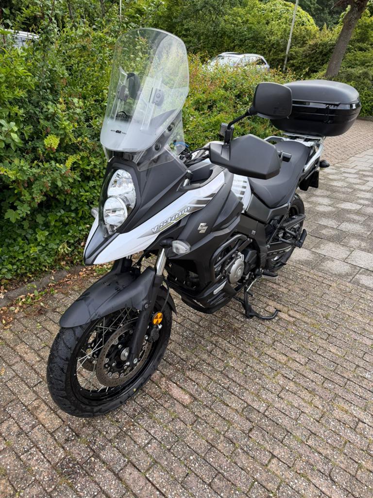 Suzuki V-Strom 650 XT Pearl Glacier White, 2 cilinders, Occasion, Motorrijbewijs A, Particulier
