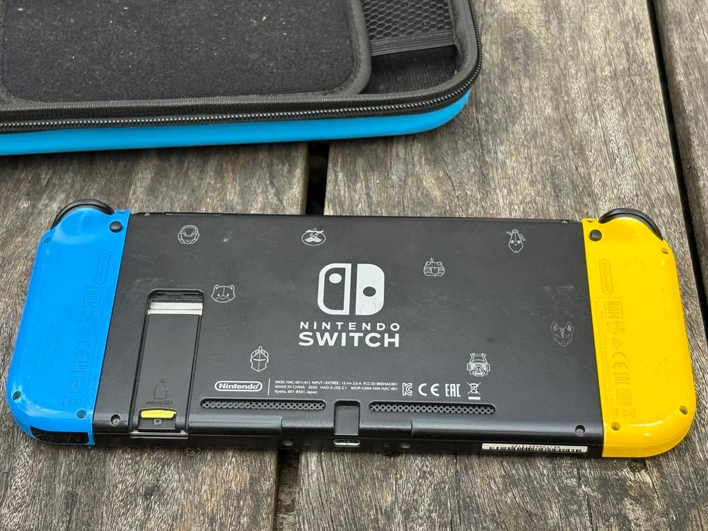 Nintendo limited edition, Ophalen of Verzenden, Overige kleuren, Gebruikt, Met beschermhoes of tas