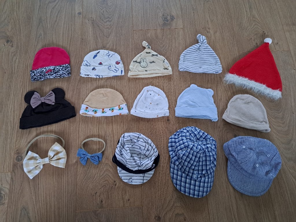 Mutsjes, petjes en haarbandjes baby - voor GOED DOEL, Jongetje of Meisje, Ophalen of Verzenden, Muts, Gebruikt