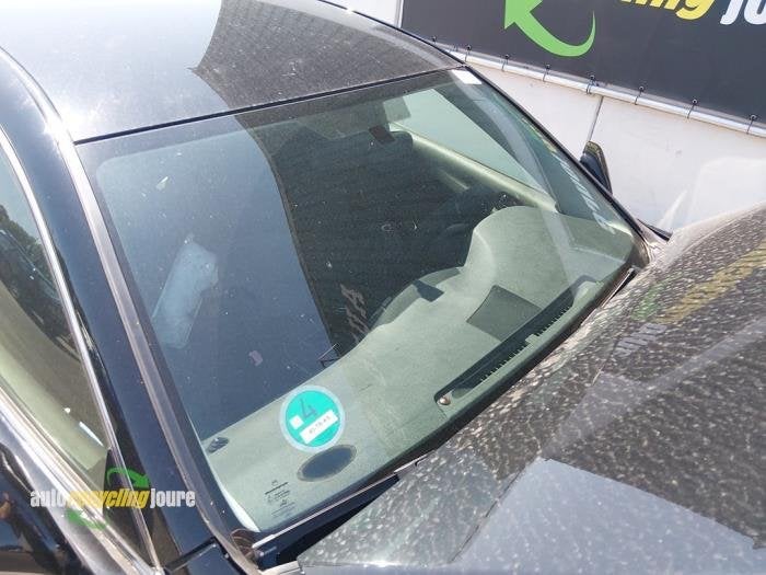 Voorruit van een Lexus IS, Gebruikt, -, -, Lexus