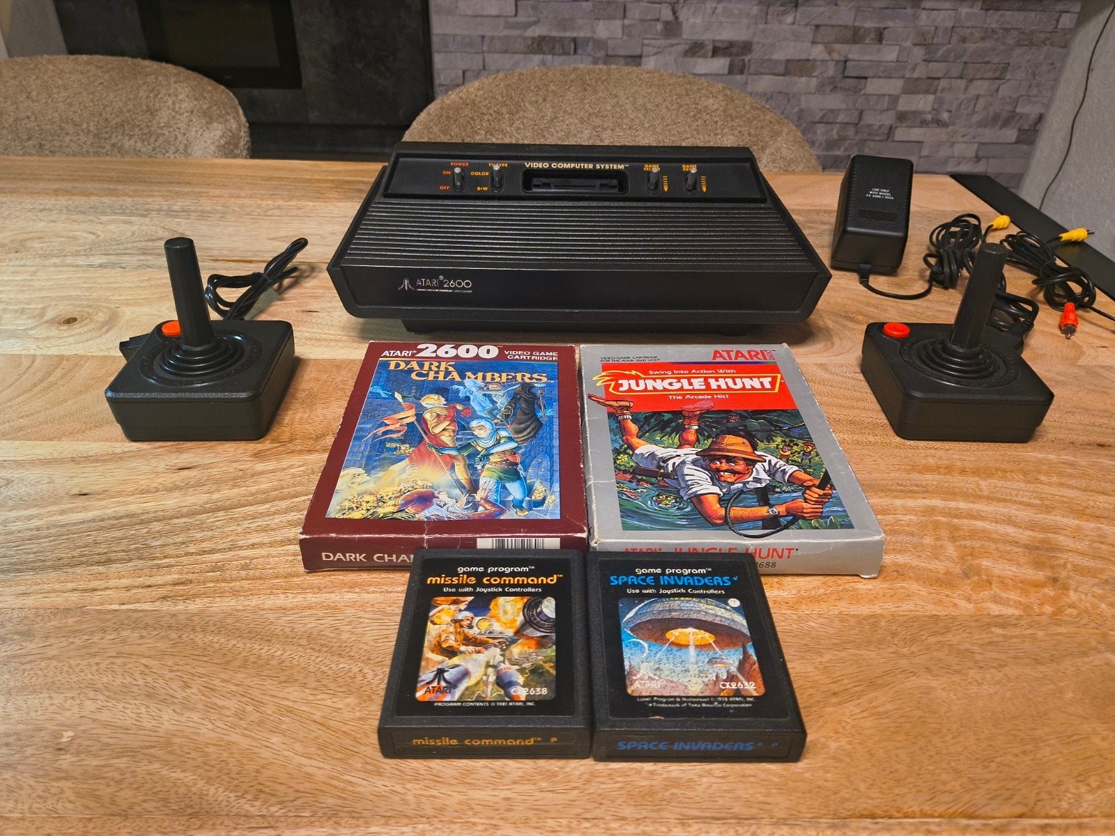 Atari 2600 met AVmod en 4 Games, Spelcomputers en Games, Spelcomputers | Atari, Met games, Met 2 controllers, Refurbished, Ophalen of Verzenden