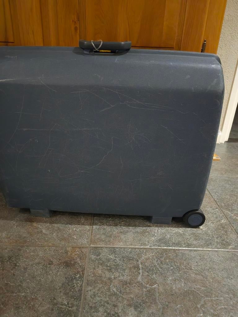 Samsonite koffer met 3 sleutels, Wieltjes, Gebruikt, Hard kunststof, Ophalen of Verzenden