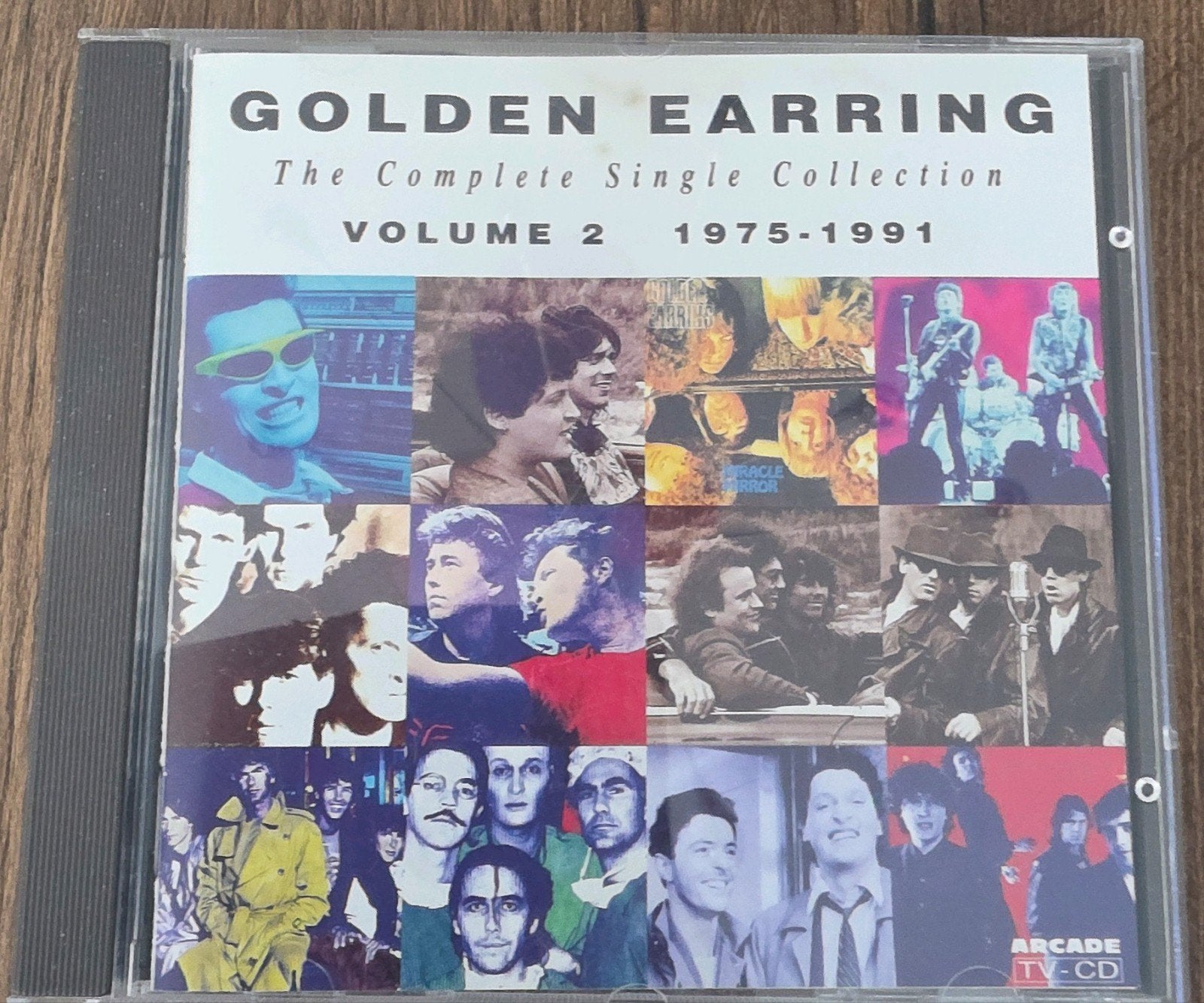 Golden Earring - The Complete Single Collection Vol. 2, Rock, Gebruikt, Inclusief doosje, Ophalen of Verzenden