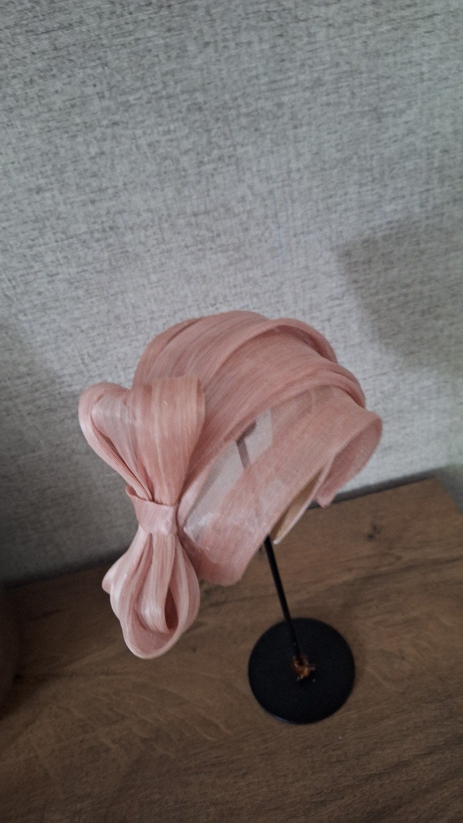 Elegante Roze Fascinator met Strik - Perfect voor Feestjes, Ophalen of Verzenden, Nieuw, One size fits all, Hoed