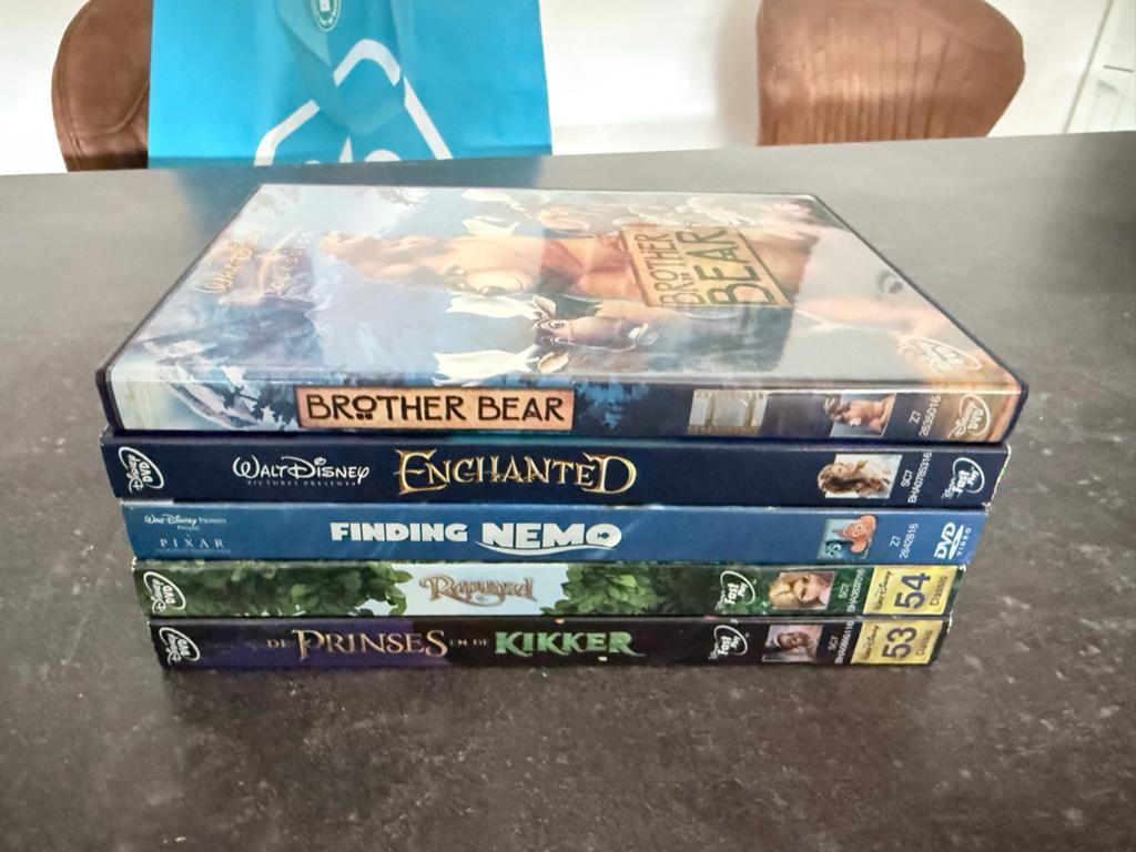 Disney DVD Boxset: Brother Bear, Enchanted, Finding Nemo, Ra, Ophalen of Verzenden, Zo goed als nieuw