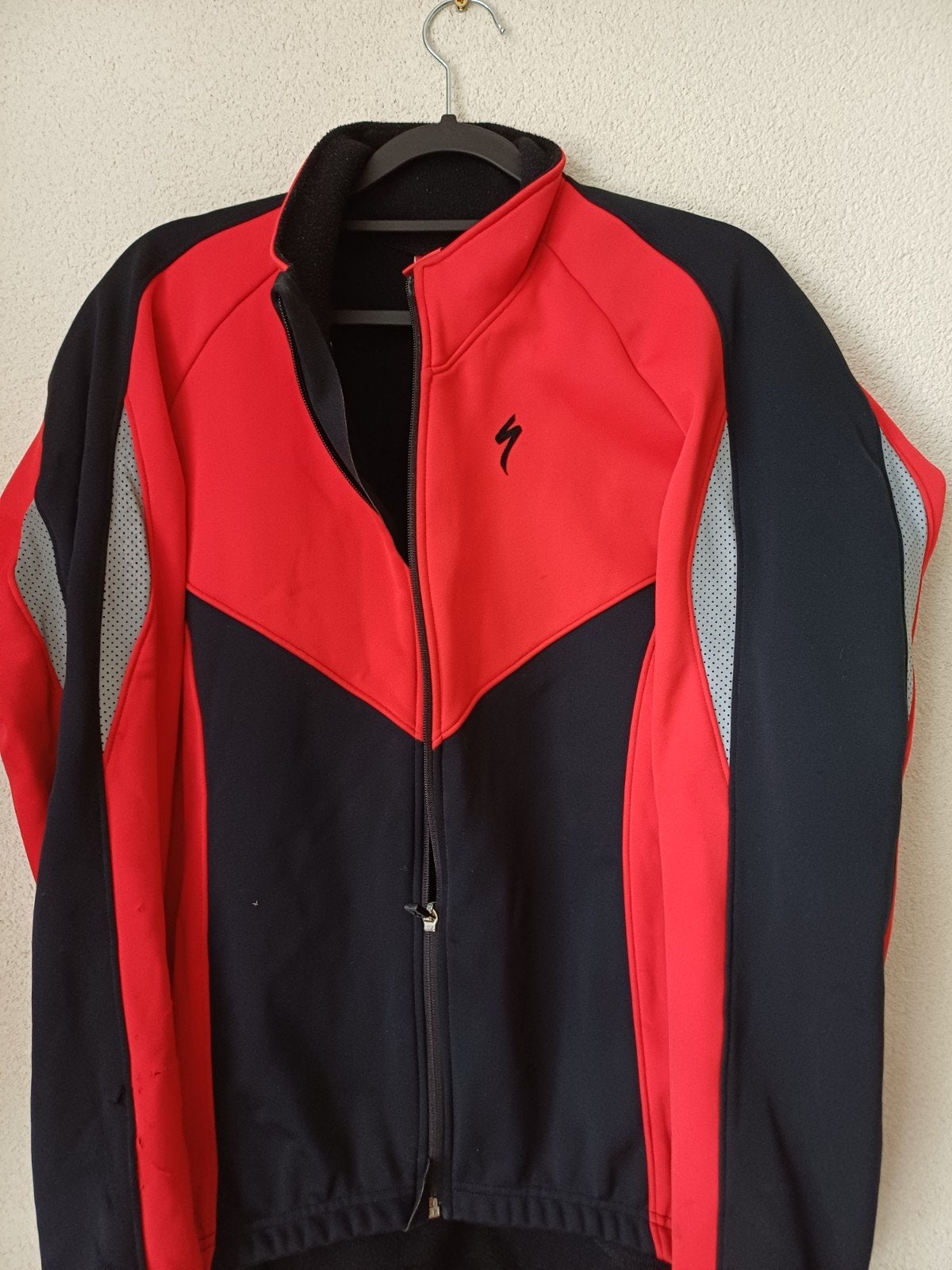 Specialized winter Fietsjack Rood/Zwart Maat M, Fietsen en Brommers, Fietsaccessoires | Fietskleding, Specialized, Ophalen of Verzenden