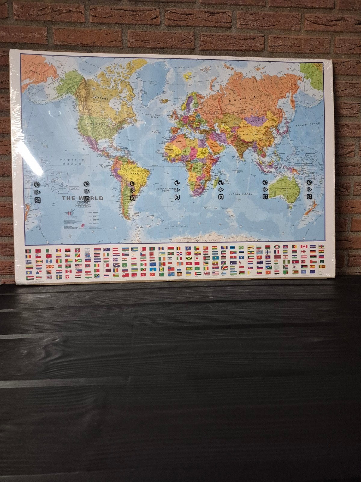 Grote wereldkaart met vlaggen - Nieuw, Ophalen, 2000 tot heden, Nieuw, Landkaart