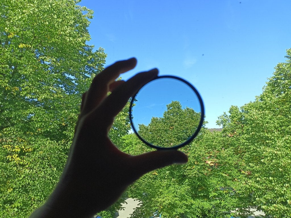 77mm filters, polarisatiefilter, uv filter hoya, Audio, Tv en Foto, Fotografie | Filters, Polarisatiefilter, Gebruikt, Ophalen of Verzenden