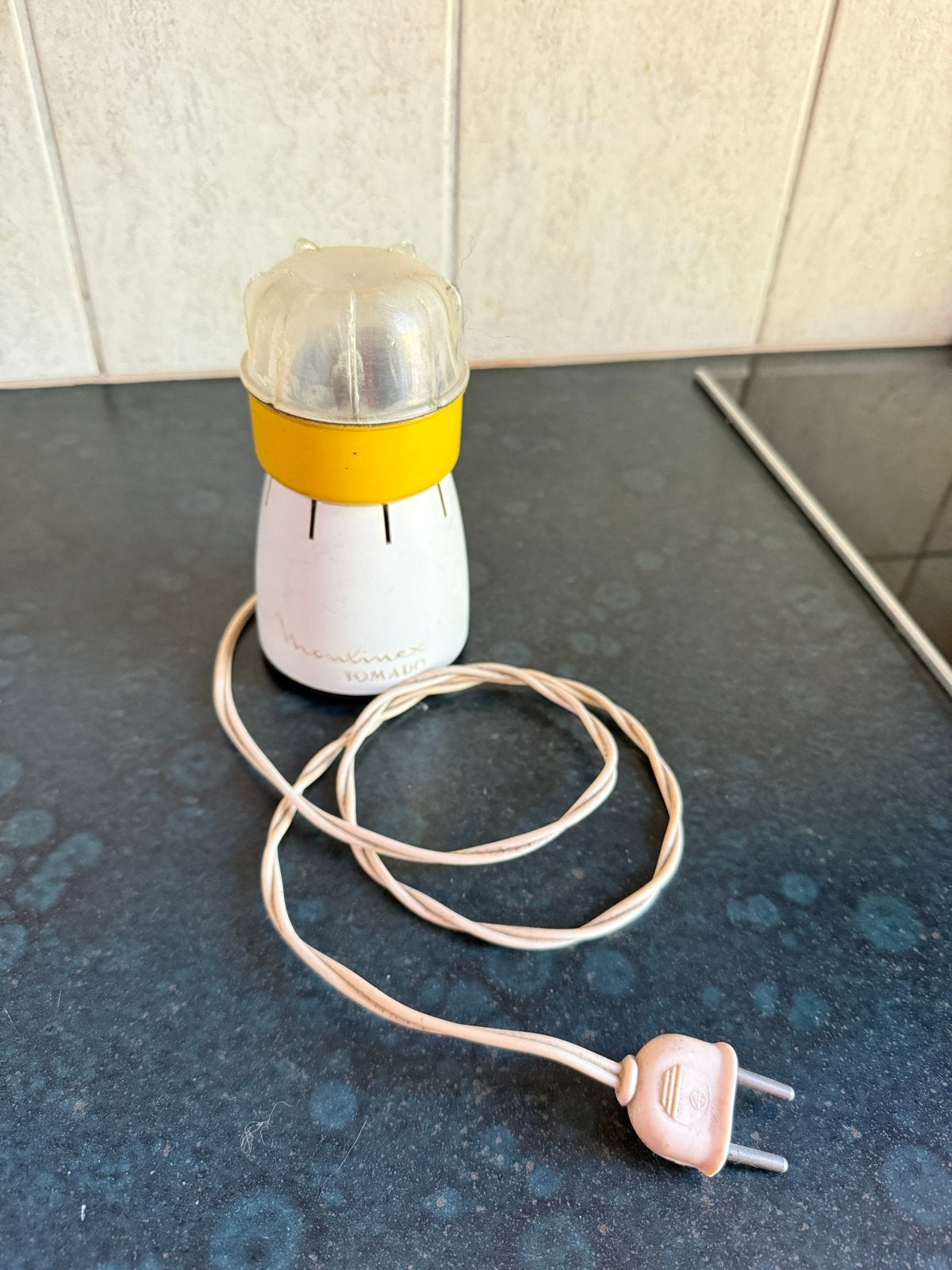 Moulinex een schattige brocante elektrische koffiemolen, Ophalen of Verzenden, Gebruikt, Overige modellen, Koffiebonen