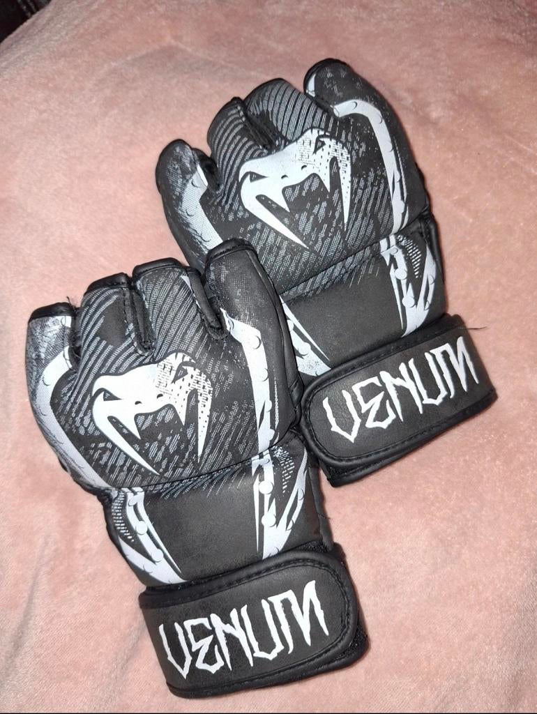 Venum | MMA Handschoenen, Overige, Maat XS of kleiner, Vechtsportbescherming, Ophalen of Verzenden