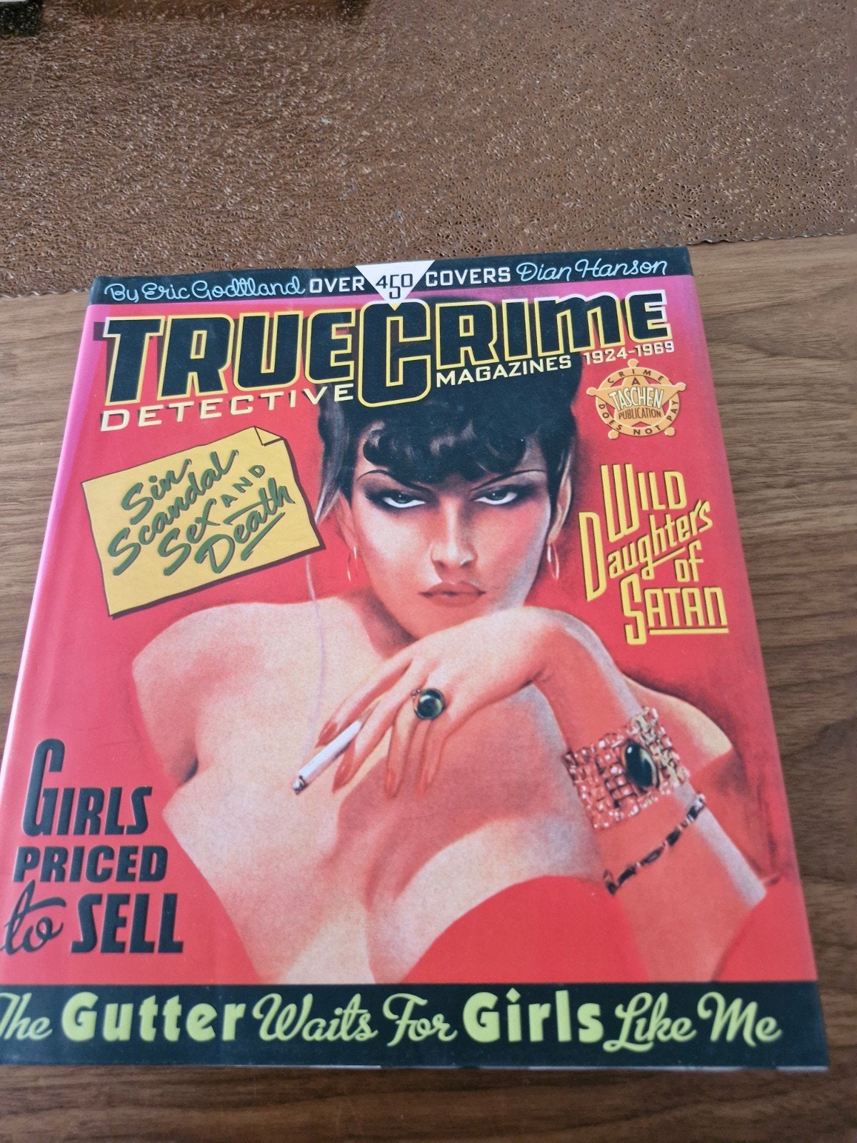 True Crime Detective Magazines 1924-1969 - Eric Godtland, Ophalen of Verzenden, Zo goed als nieuw, Eric Godtland
