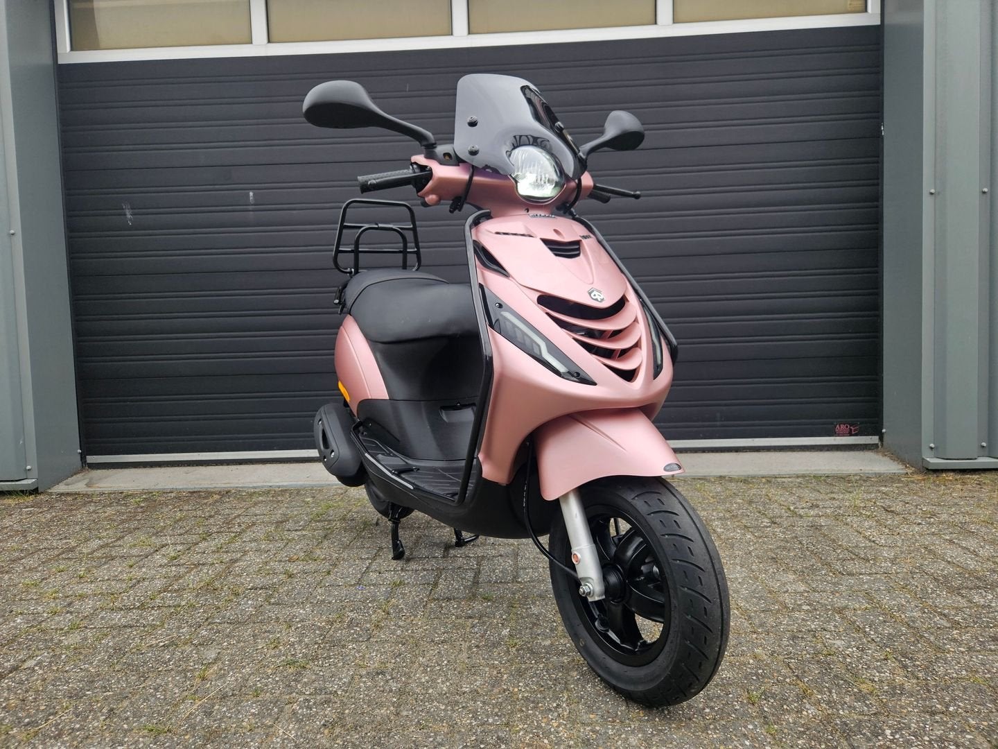 PIAGGIO ZIP 50 4T E4 BROM BJ 2018 ROSE GOLD 1784KM + OPTIES, Fietsen en Brommers, Scooters | Piaggio, Zo goed als nieuw, Zip, Maximaal 45 km/u