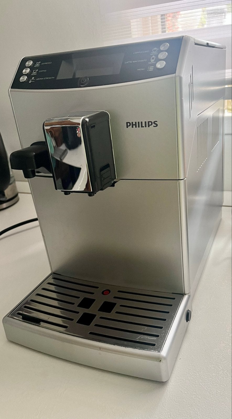 Philips volautomatische espressomachine - Gebruikt, Afneembaar waterreservoir, Gebruikt, Espresso apparaat, 4 tot 10 kopjes