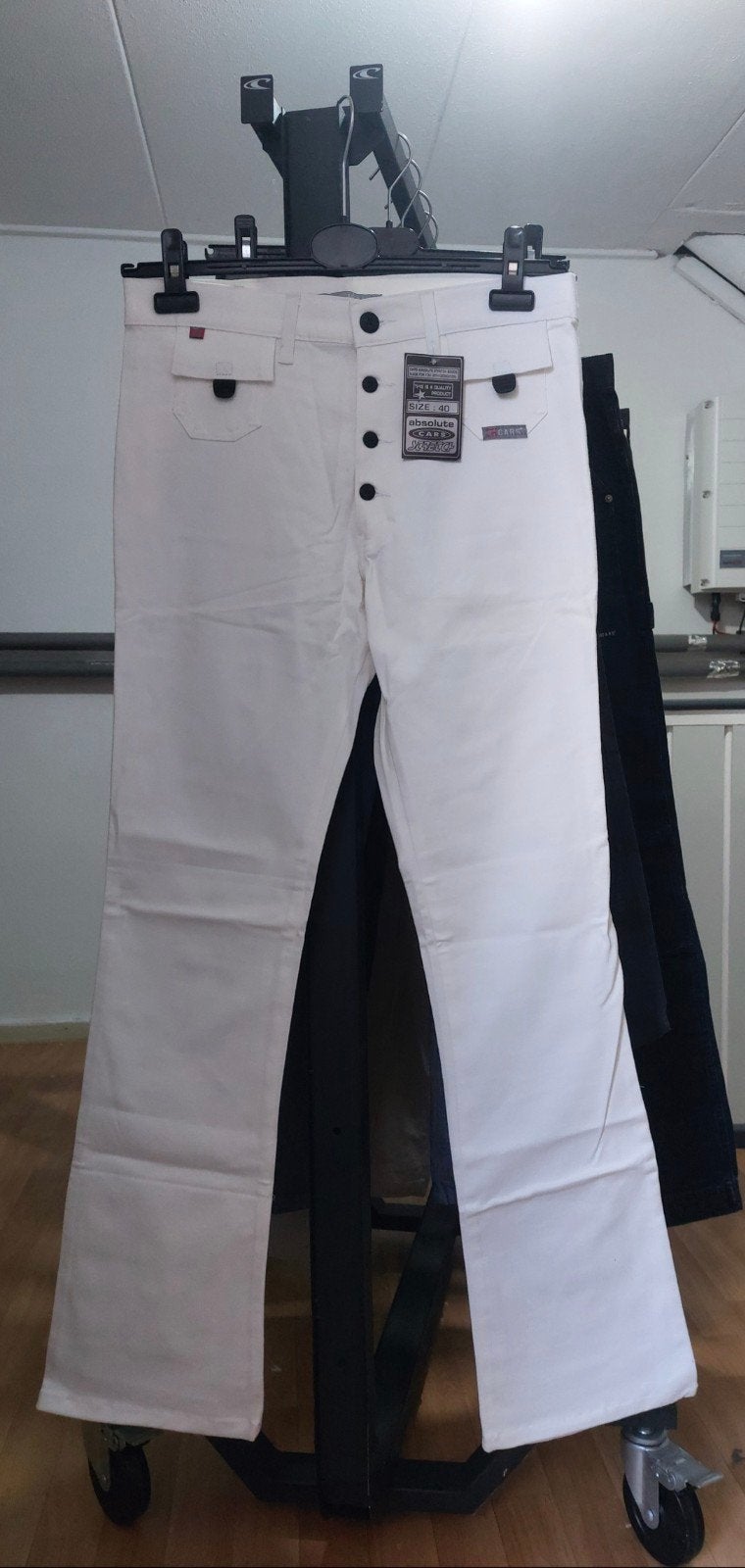 Partij verkopen! Diverse Cars Jeans
84 stuks voor €840, Kleding | Dames, Spijkerbroeken en Jeans, Overige kleuren, Overige jeansmaten