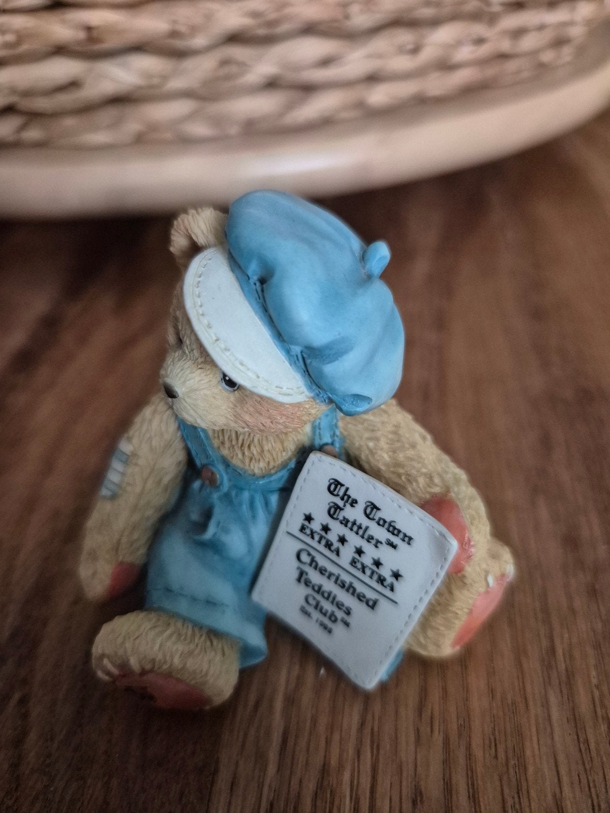 Cherished Teddies Cub E. Bear Beeldje - 1995 Lidmaatschap, Ophalen, Zo goed als nieuw, Beeldje, Cherished Teddies